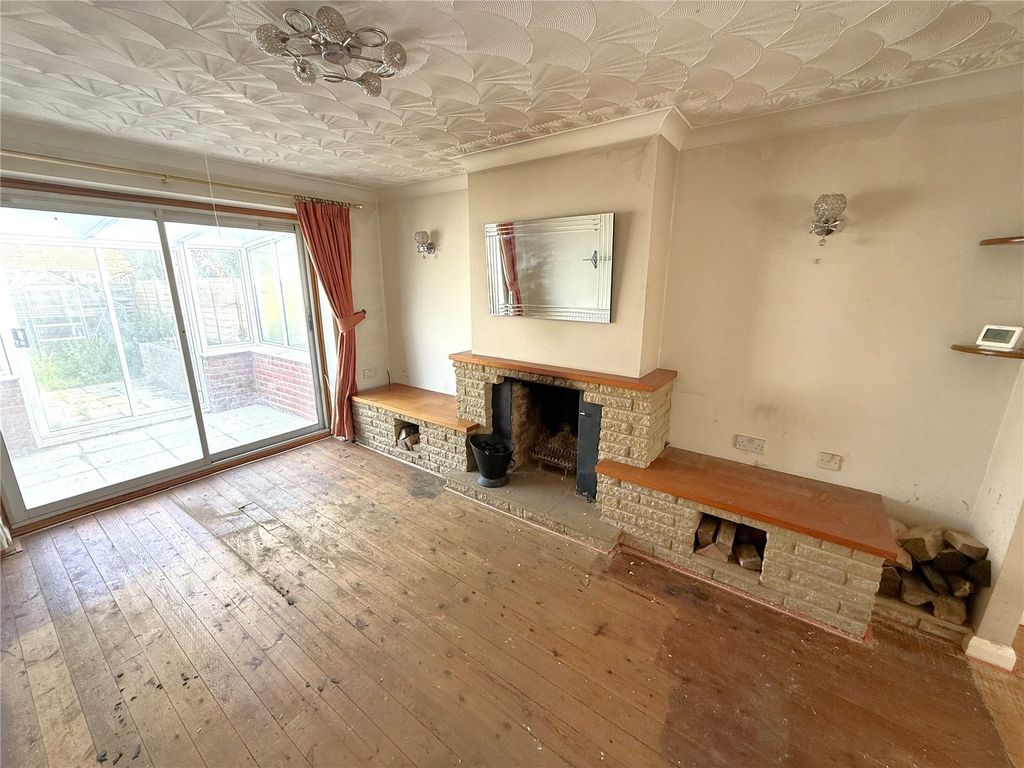 Property photo 2 of 11 Picture No. 18