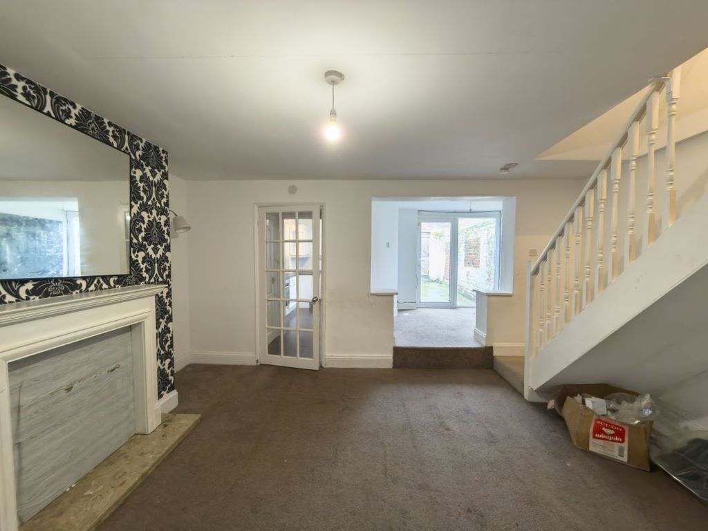 Property photo 3 of 10 Image 3