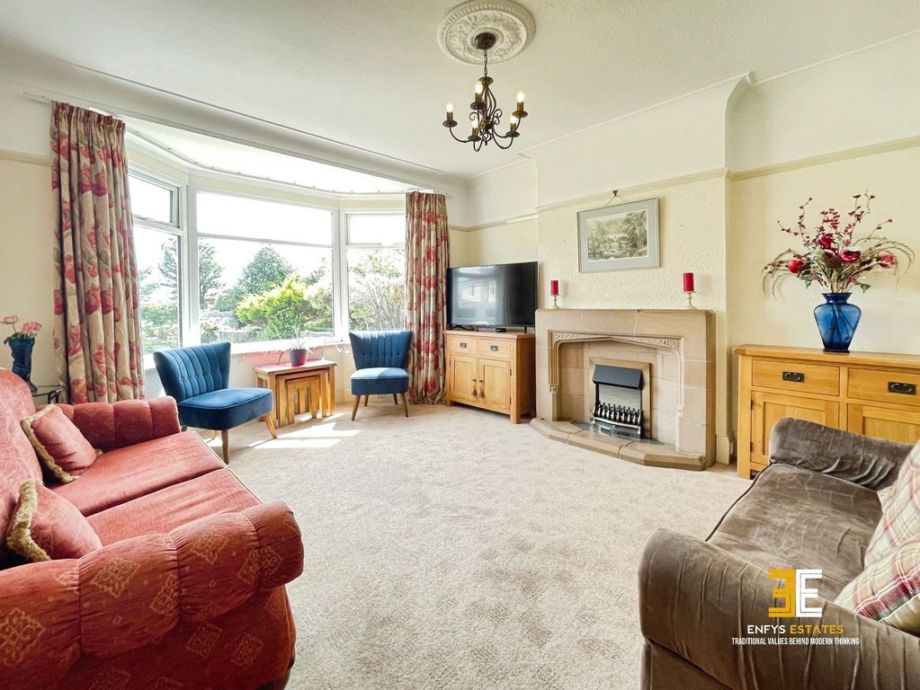 Property photo 2 of 34
