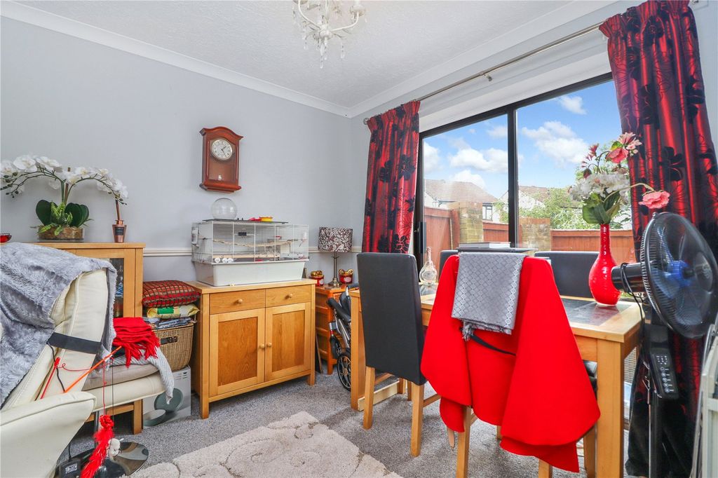Property photo 3 of 17 Picture No. 09