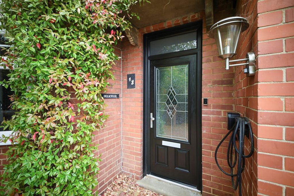 Property photo 3 of 21