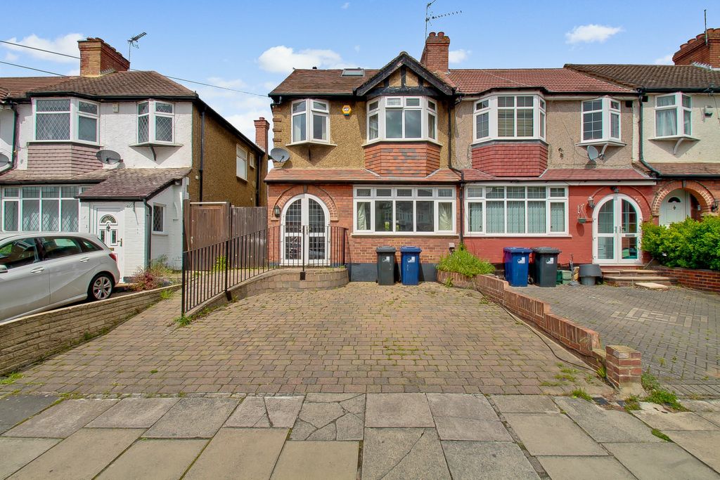 Property photo 1 of 12