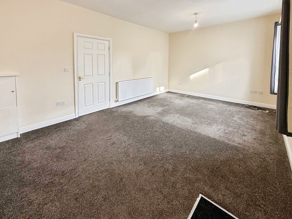 Property photo 2 of 14 Lounge