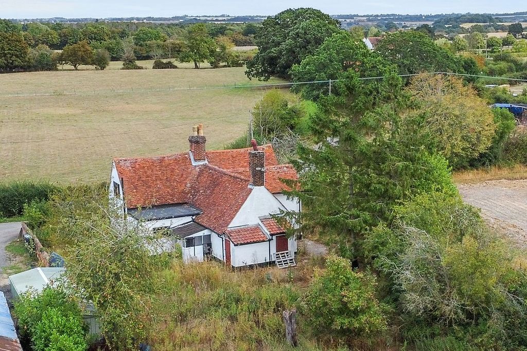 Property photo 3 of 13