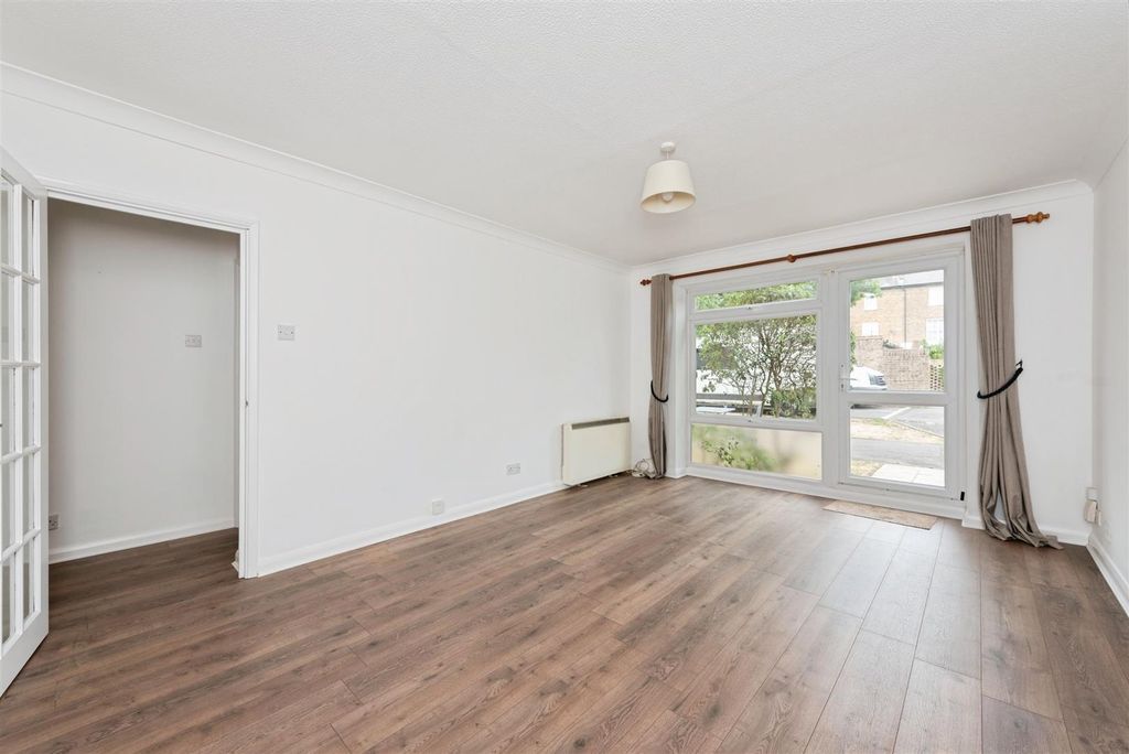 Property photo 2 of 18 3.Jpg