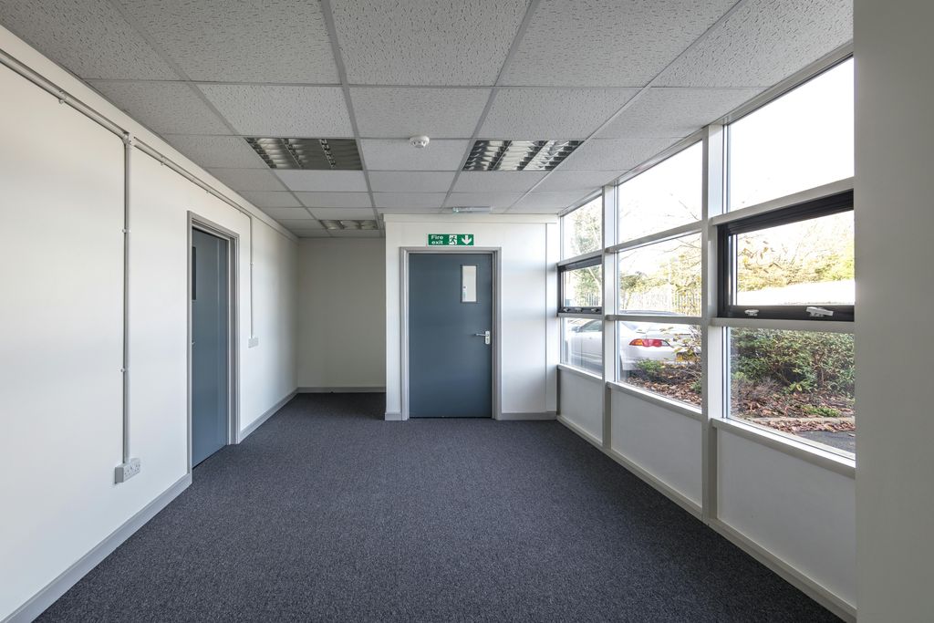 Property photo 3 of 6 2019Unit 878  Plymouth Road  Ste8119.Jpg