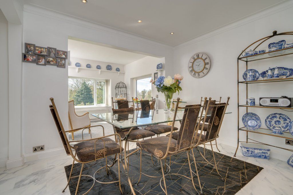 Property photo 3 of 29 Dining Room