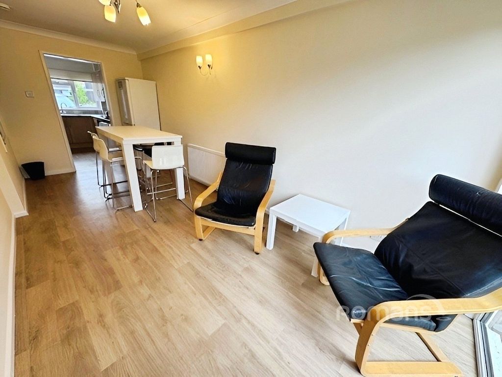 Property photo 2 of 15 Picture No. 06