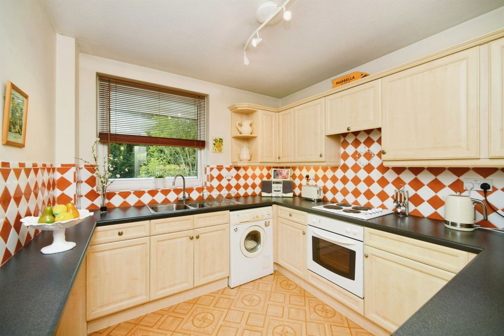 Property photo 3 of 20