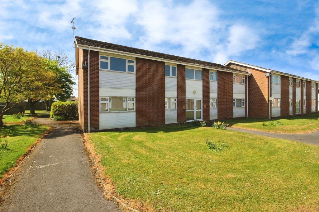 Property photo 1 of 3