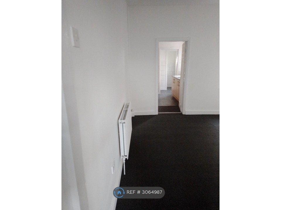 Property photo 3 of 27