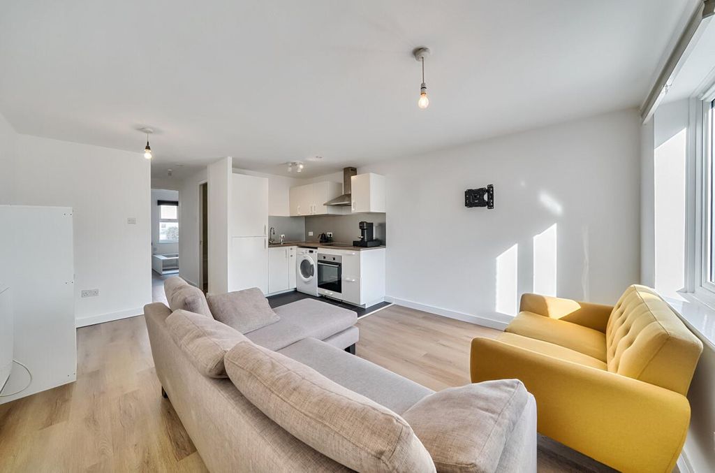 Property photo 1 of 9 1344120-6-68A5Fa56Aa2c6.Jpg