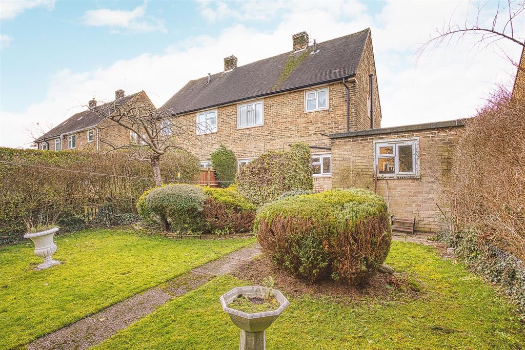 Property photo 2 of 13