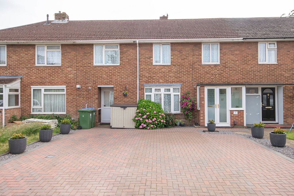 Property photo 1 of 15 External