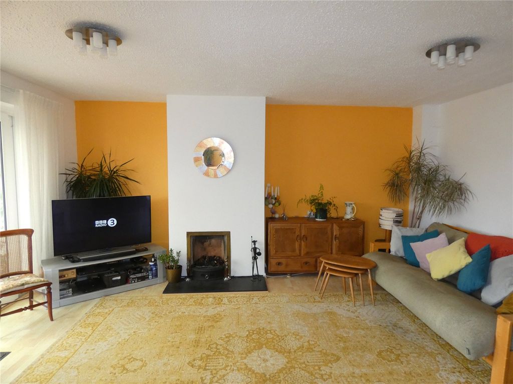 Property photo 2 of 23 Picture No. 09