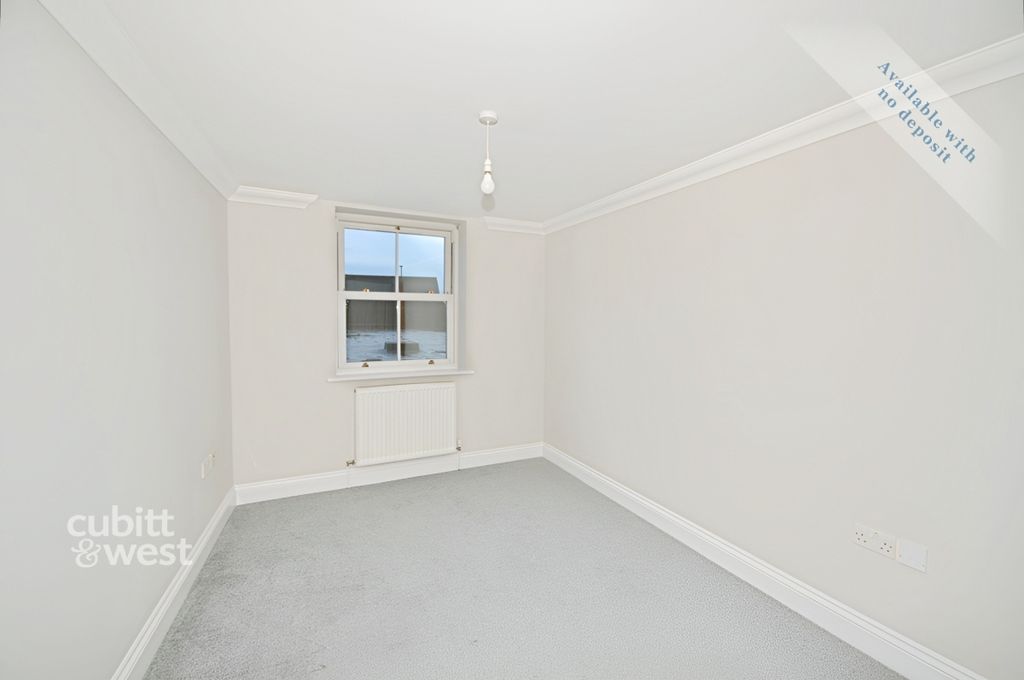 Property photo 2 of 6 3c04d68F-Clearliv...