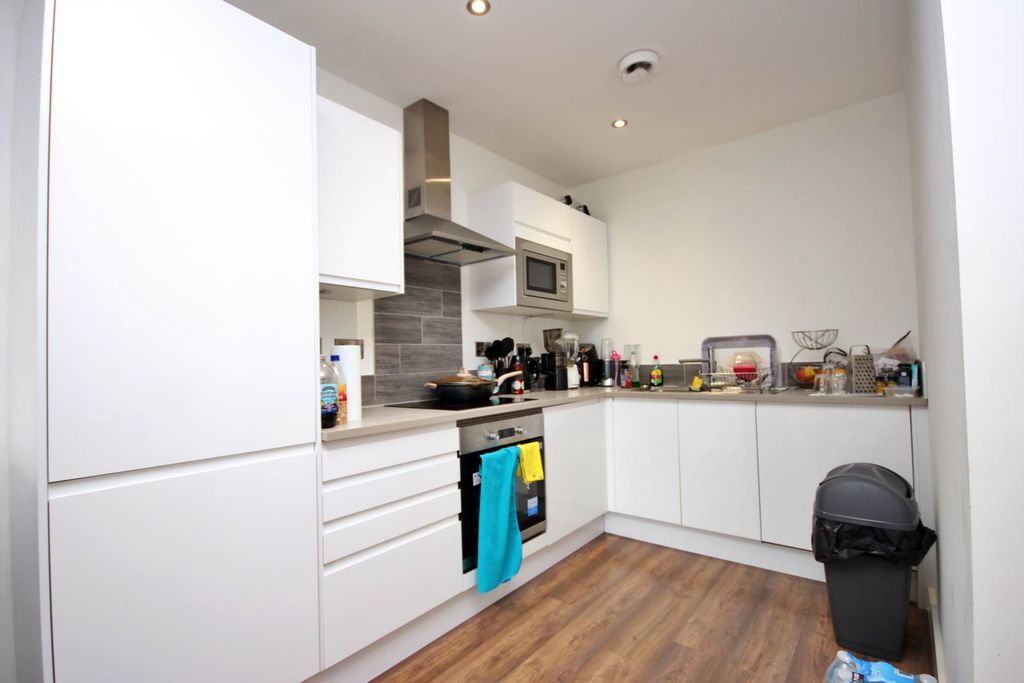 Property photo 2 of 5