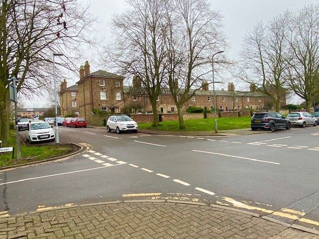 Property photo 2 of 10 Exterior