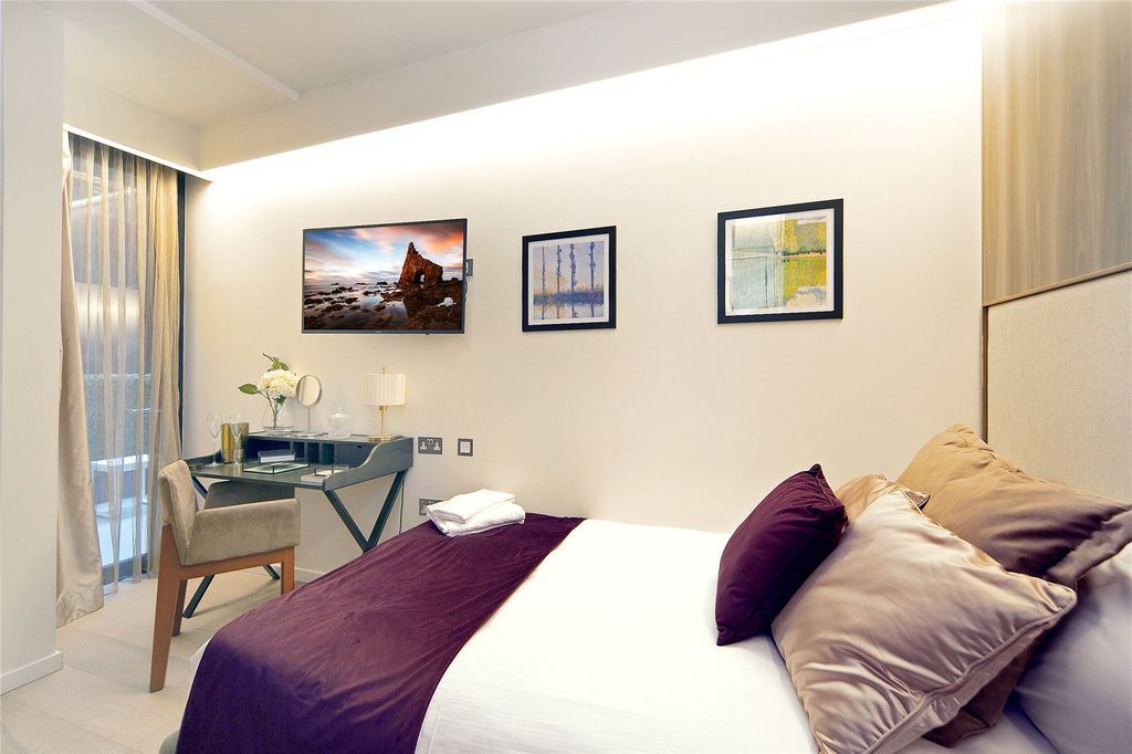 Property photo 3 of 6 Picture No. 01