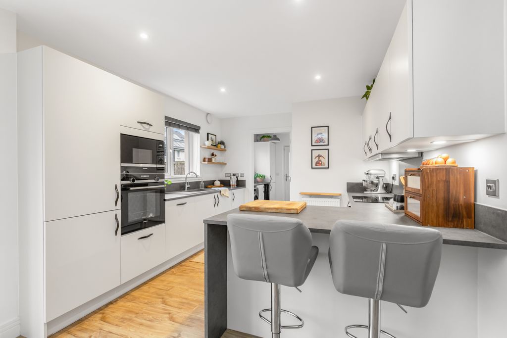 Property photo 3 of 23 Property Image 3