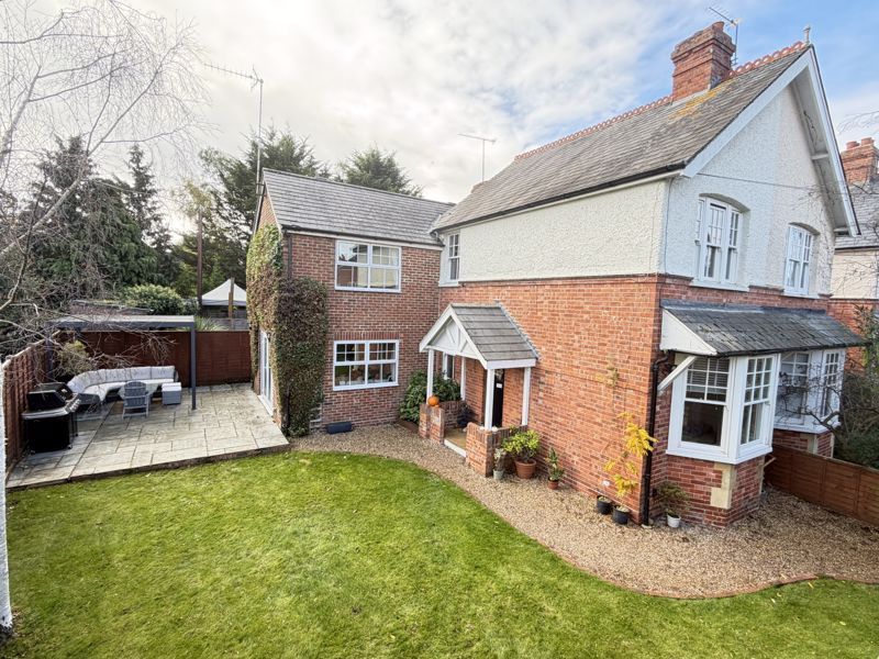 Property photo 1 of 11 Photo 16