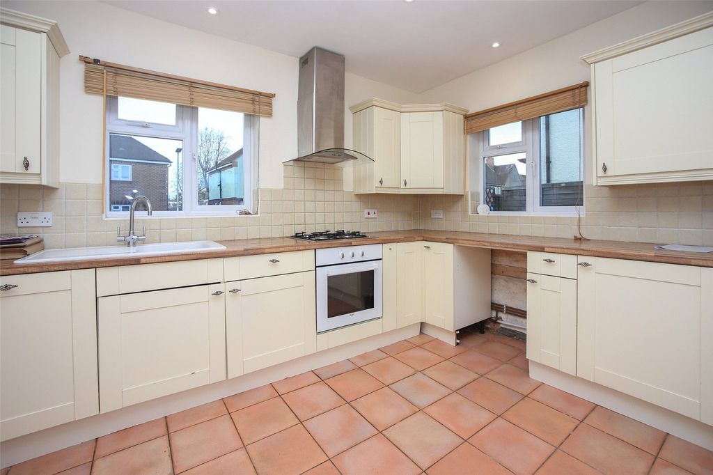 Property photo 1 of 11 Picture No. 12