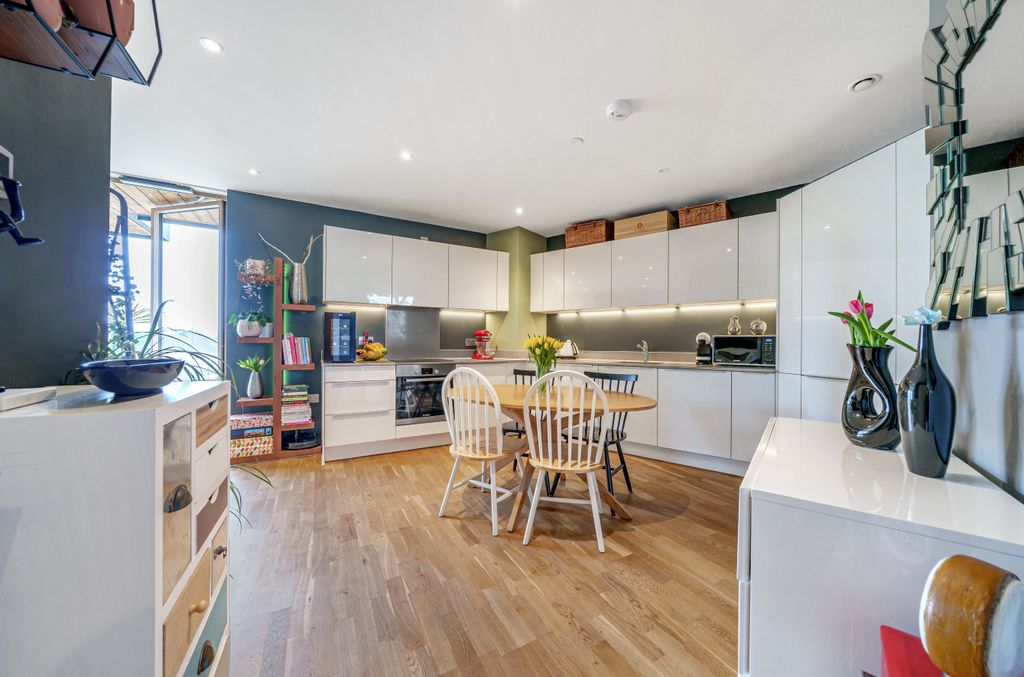 Property photo 2 of 13 975820 (5).Jpg