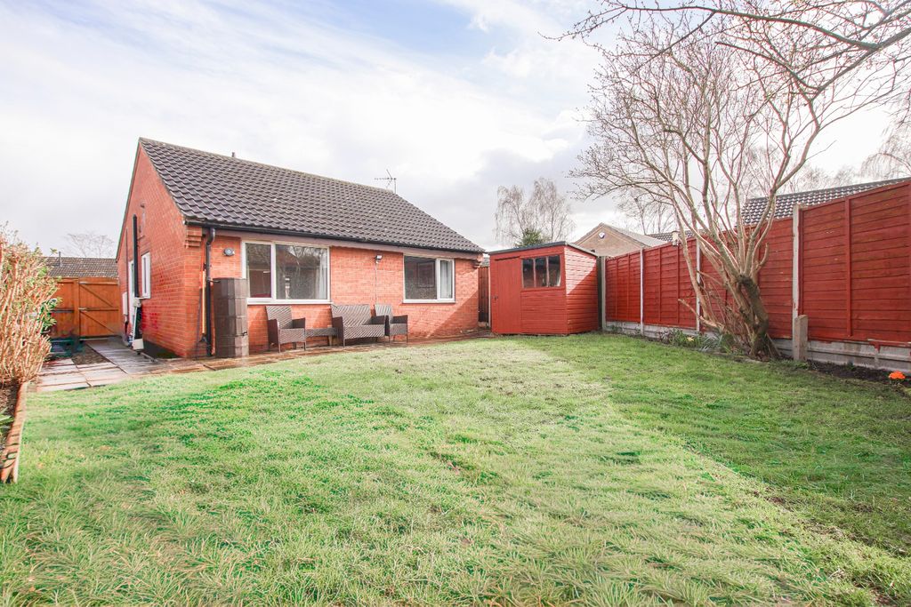 Property photo 2 of 15 4936951