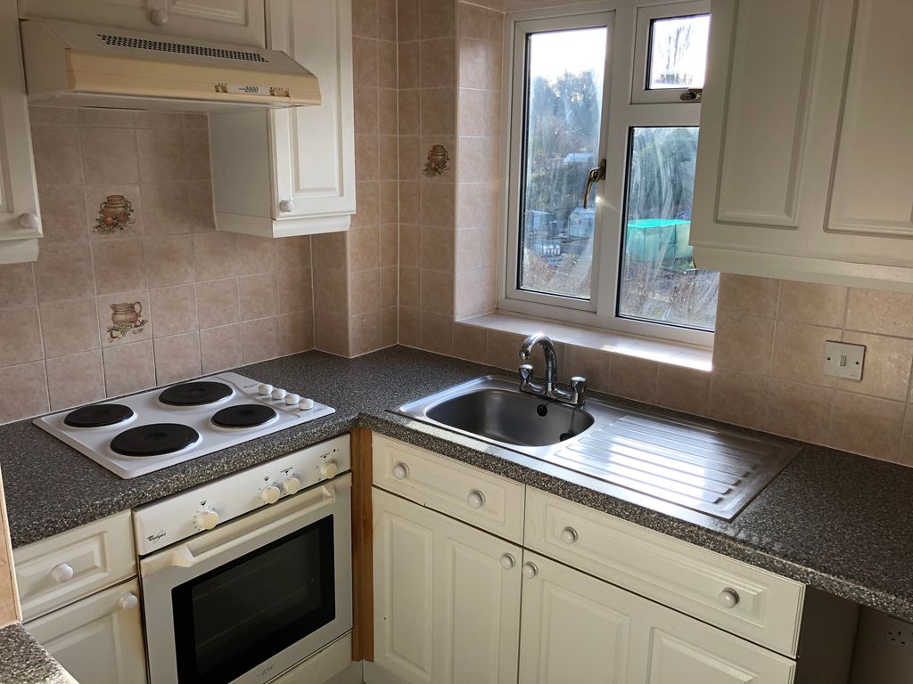 Property photo 3 of 6