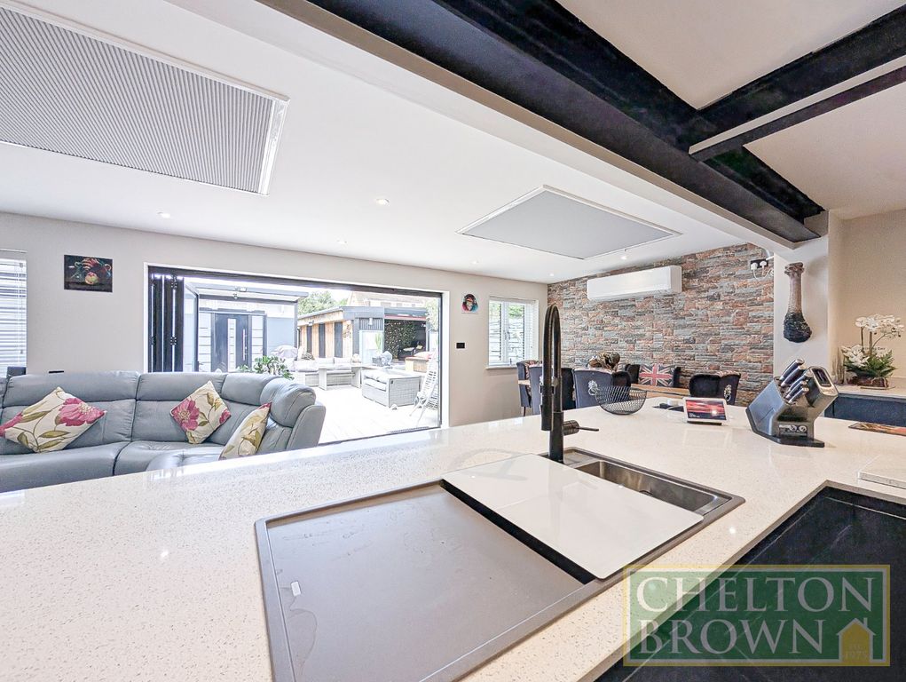 Property photo 3 of 62 Living Space