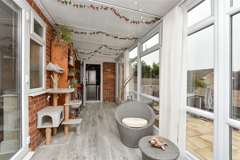 Property photo 3 of 13 Conservatory