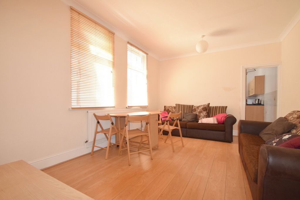 Property photo 2 of 14 Photo 3