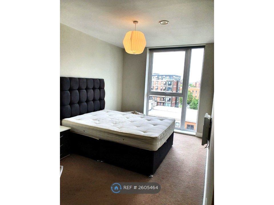 Property photo 2 of 10 Master Bedroom