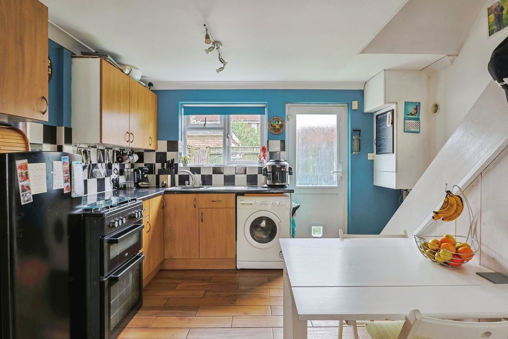 Property photo 3 of 11 Pbox-Img.Jpg