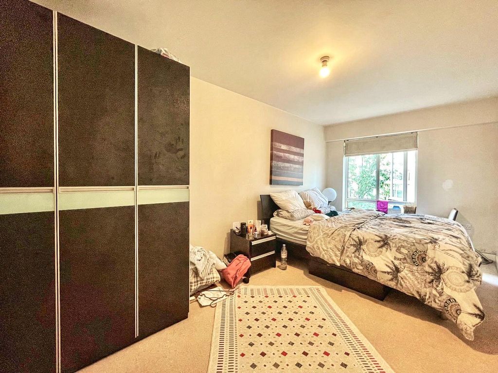 Property photo 3 of 10 Gallery