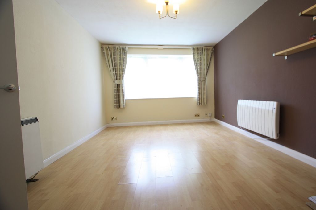 Property photo 2 of 3