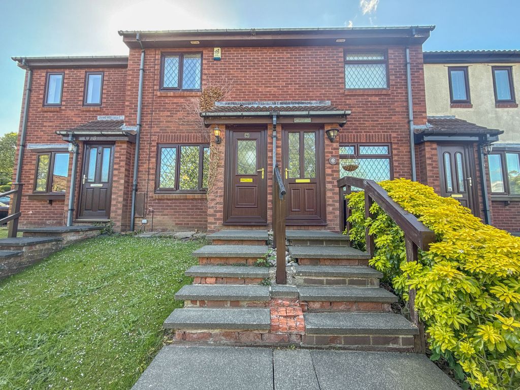 Property photo 1 of 9 External