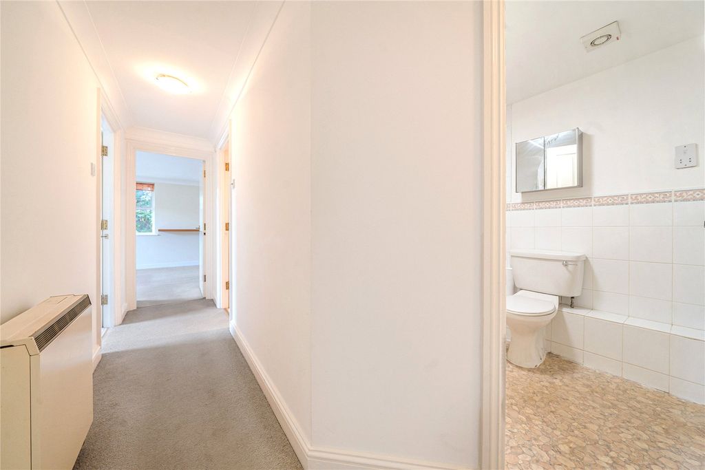 Property photo 3 of 18 Picture No. 02