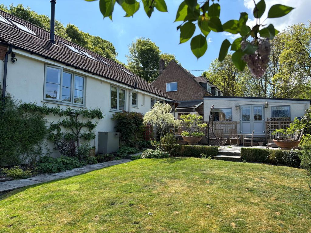 Property photo 1 of 24