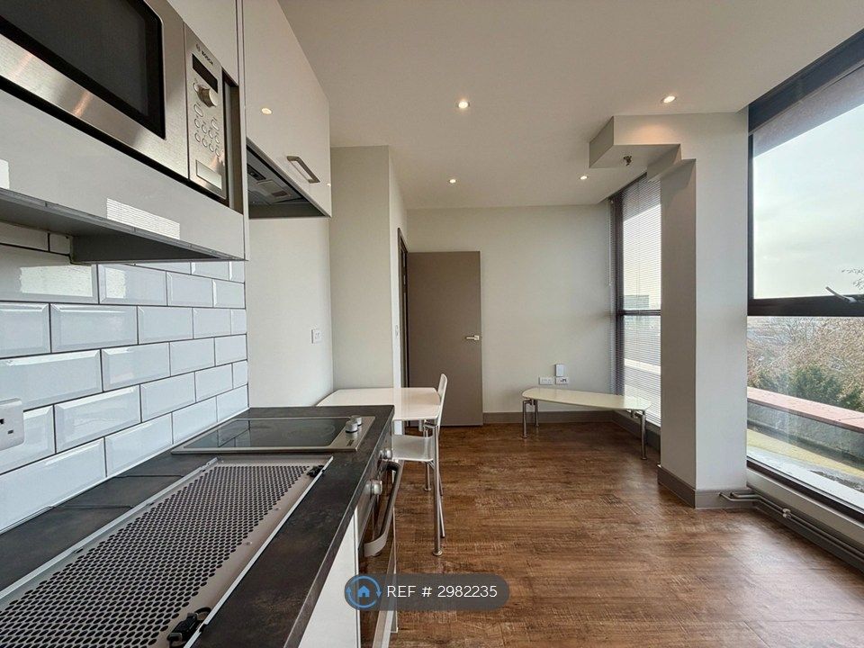 Property photo 1 of 4