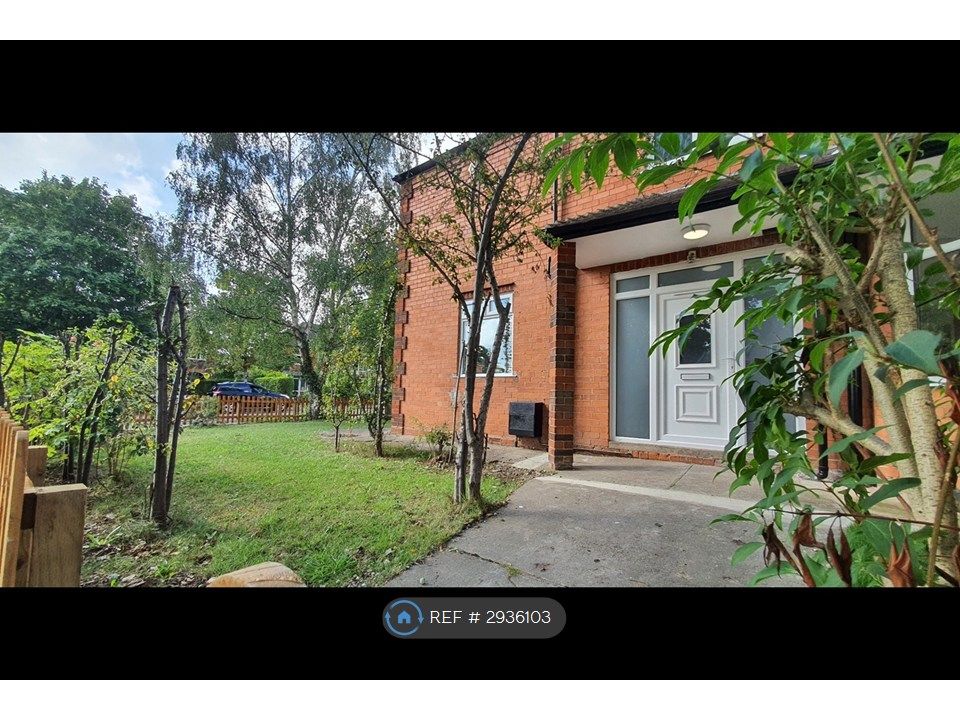 Property photo 2 of 25
