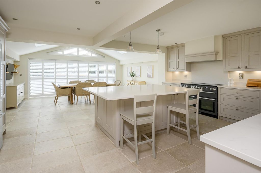 Property photo 1 of 26 Kitchen Diner