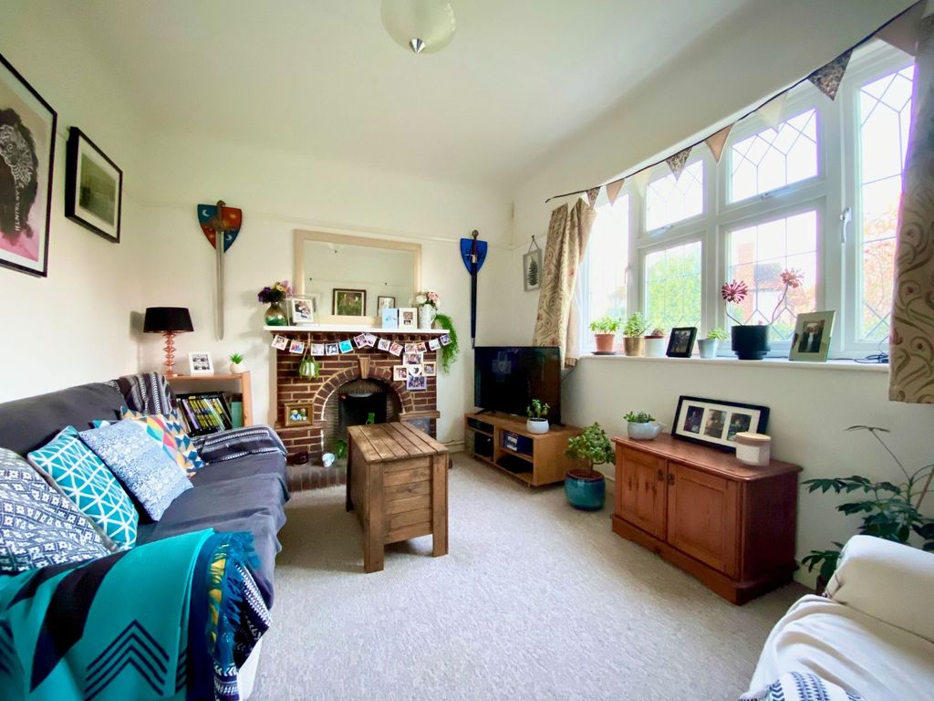 Property photo 2 of 7