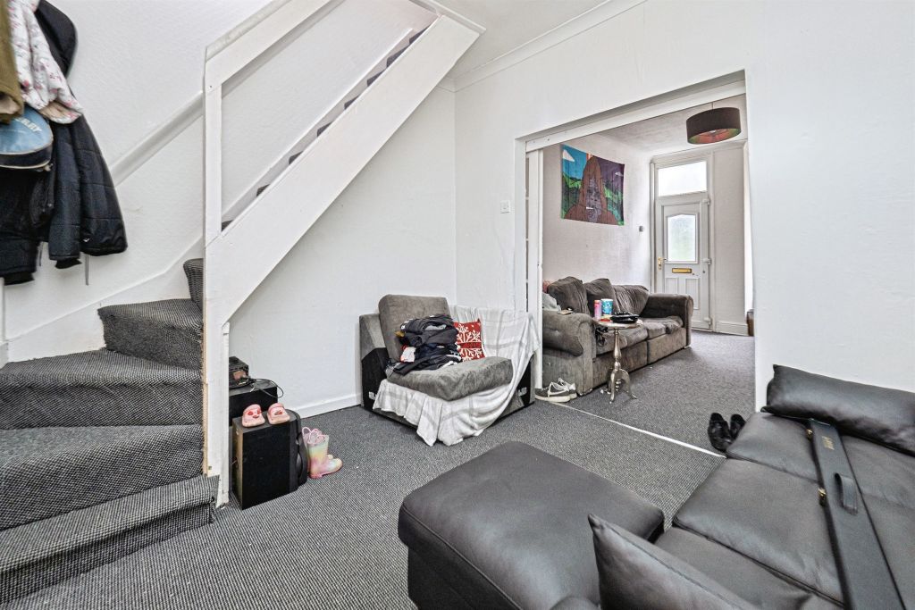 Property photo 3 of 14