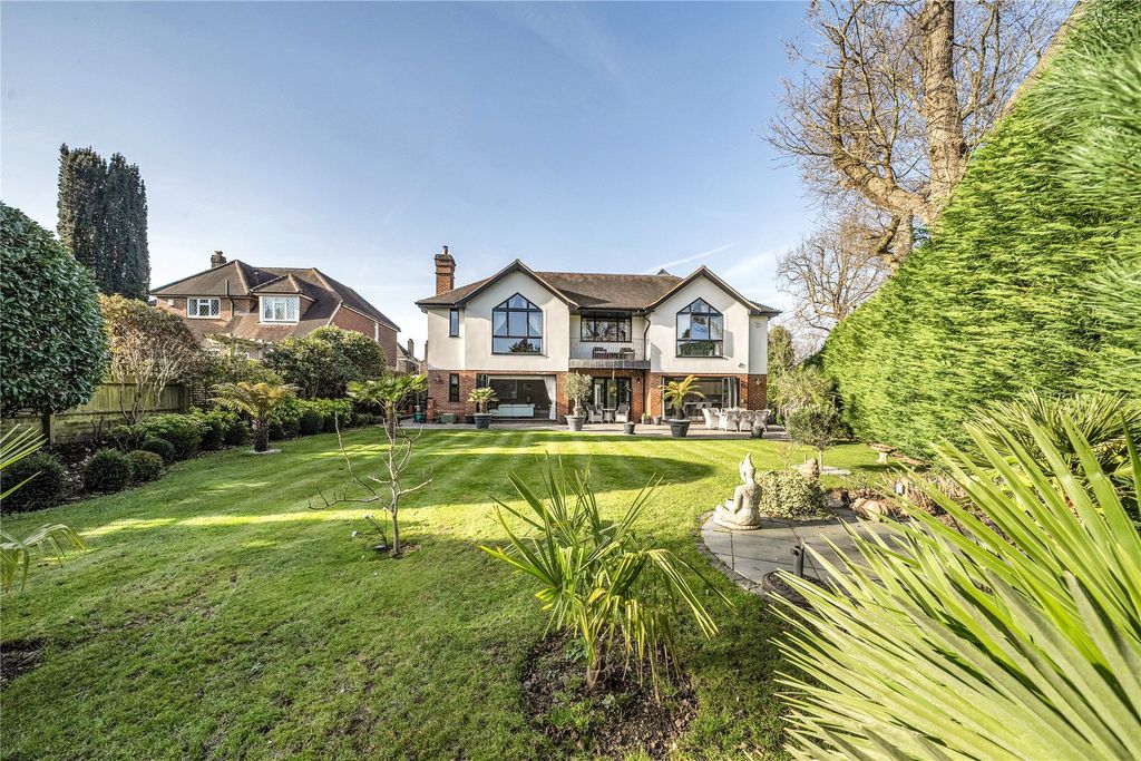 Property photo 2 of 39 Picture No. 40