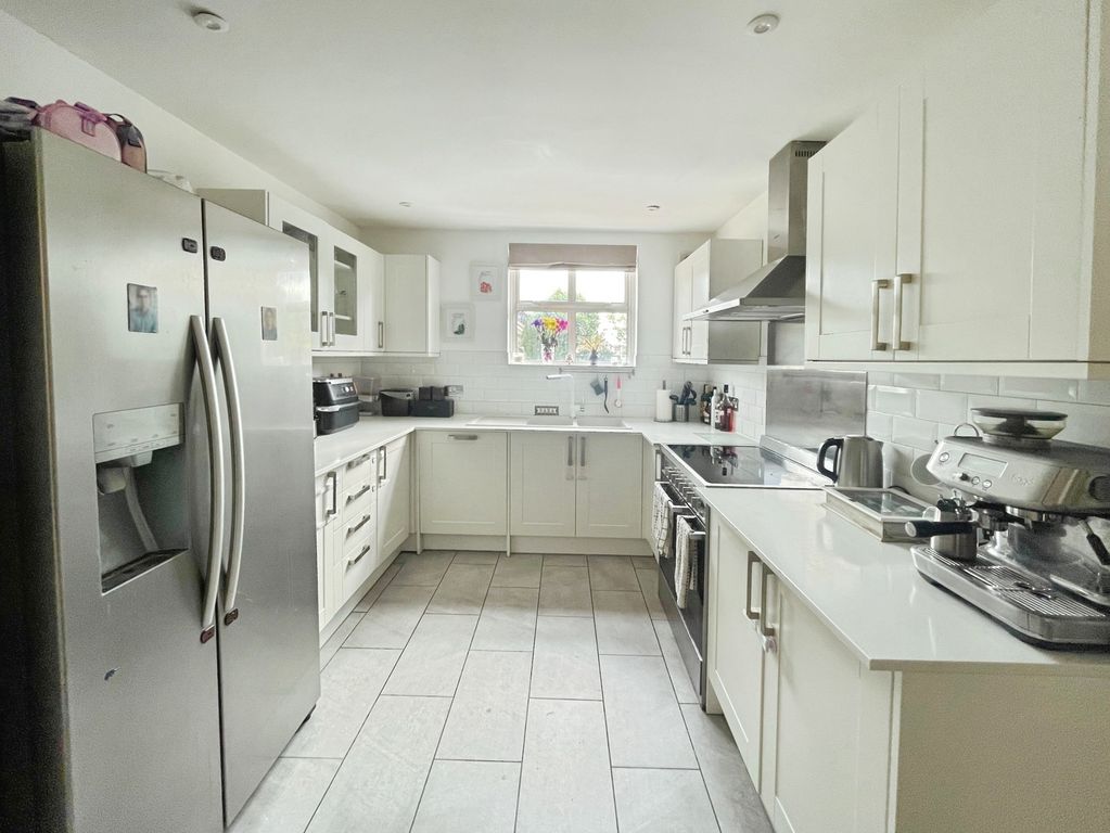 Property photo 3 of 26 Pbox-Img.Jpg