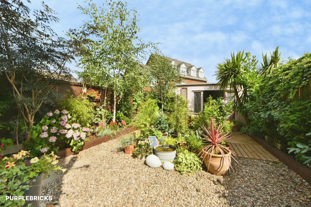Property photo 2 of 20 Rear Garden