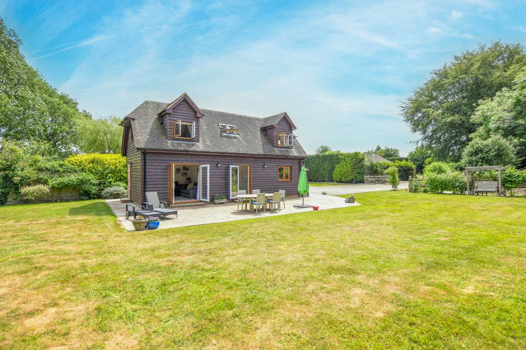 Property photo 1 of 28