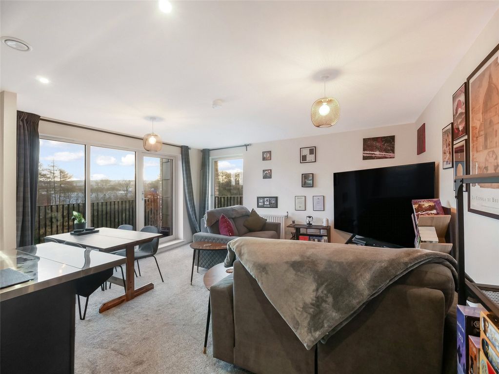 Property photo 2 of 19 2