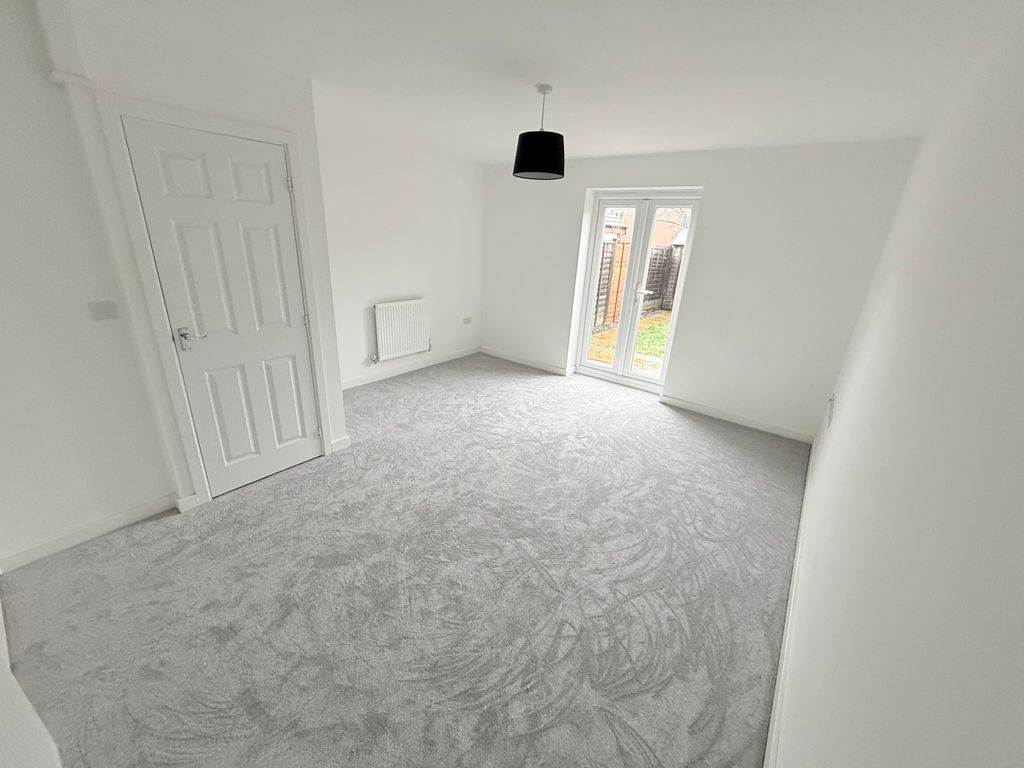 Property photo 2 of 10 View